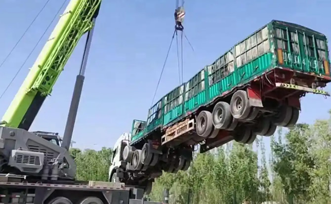 望花区道路脱困救援案例